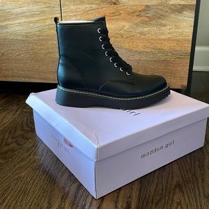 Madden Girl Black Boots Size 8
